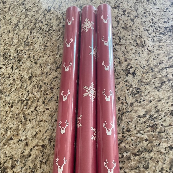 Designer Christmas Snowflake and Antler Gift Wrap Set of 3 Red/White - Picture 4 of 5